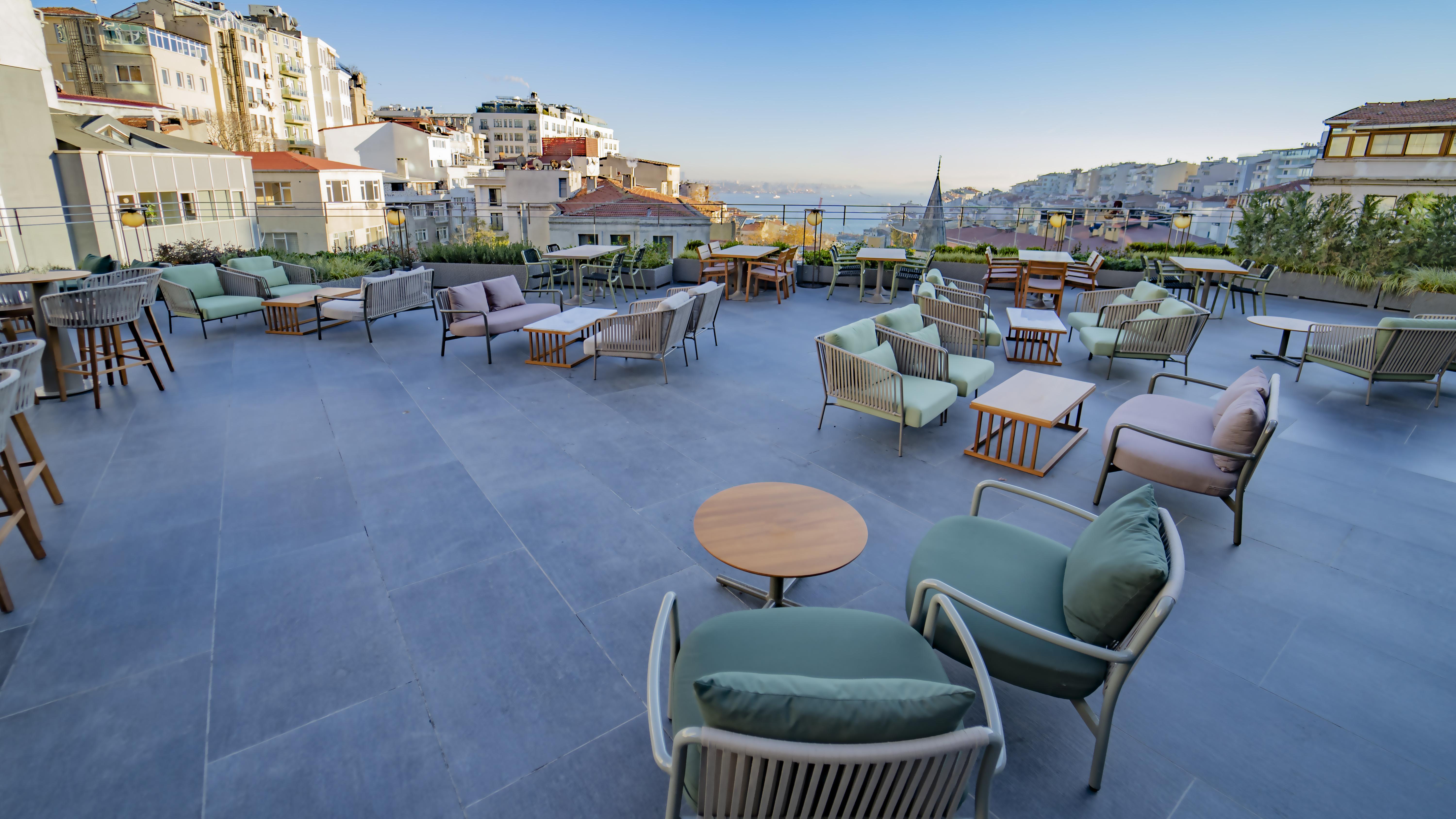 Sofitel Istanbul Taksim Hotell Eksteriør bilde Rooftop terrace
