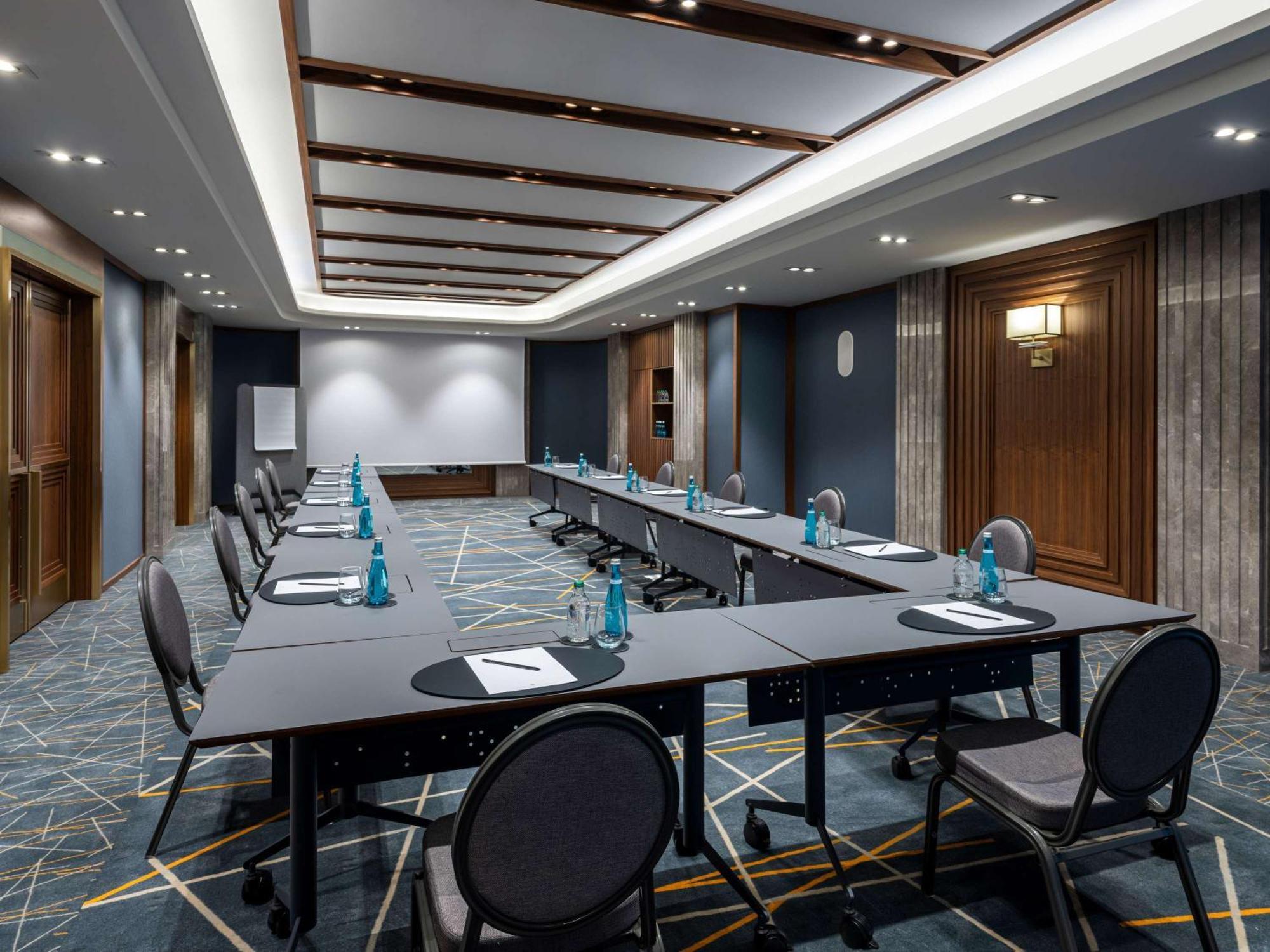 Sofitel Istanbul Taksim Hotell Eksteriør bilde Meeting room