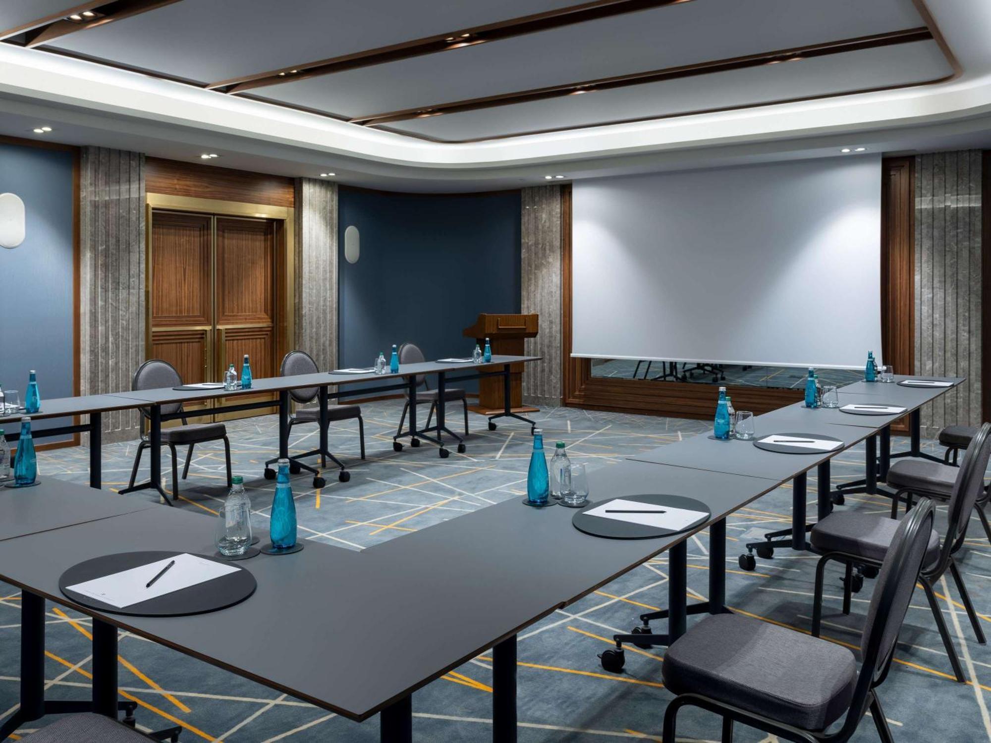 Sofitel Istanbul Taksim Hotell Eksteriør bilde Meeting room