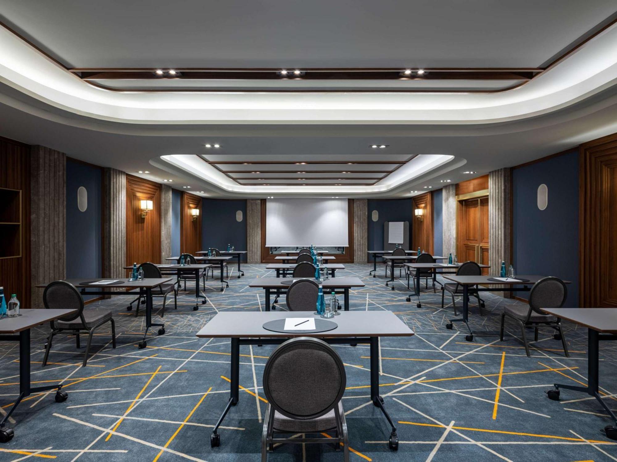 Sofitel Istanbul Taksim Hotell Eksteriør bilde Meeting room