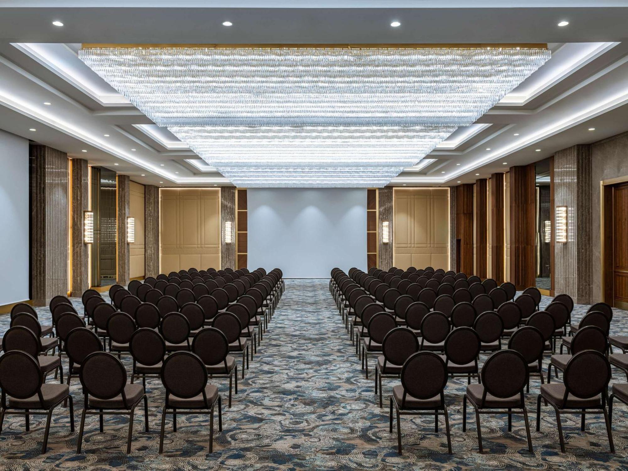 Sofitel Istanbul Taksim Hotell Eksteriør bilde The ballroom