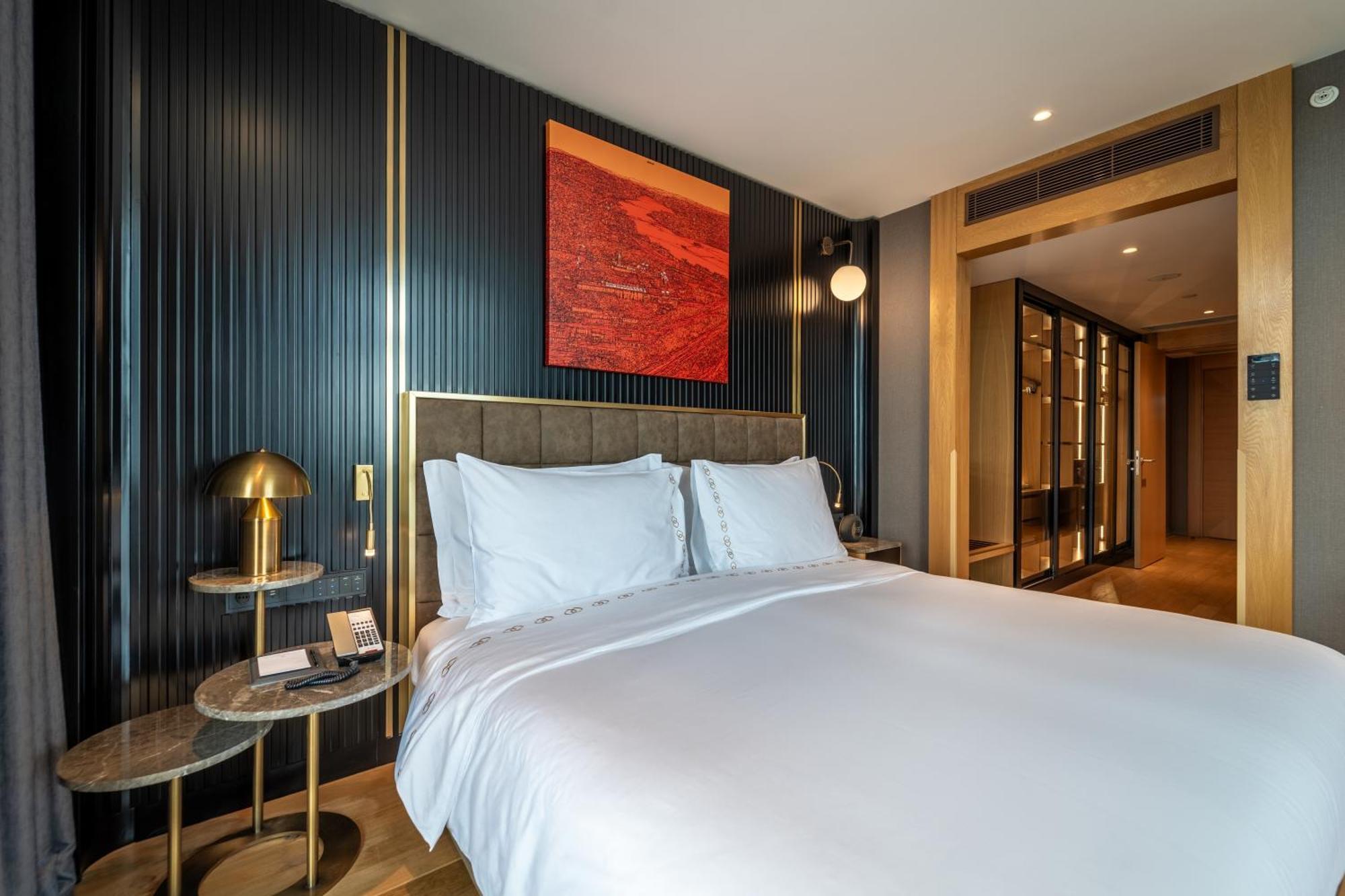 Sofitel Istanbul Taksim Hotell Eksteriør bilde Deluxe Room